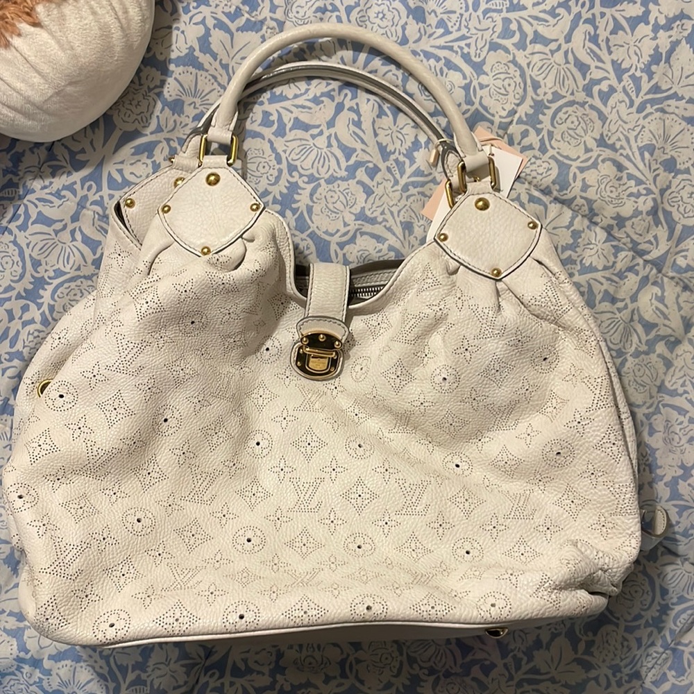 Mahina XL White Louis Vuitton